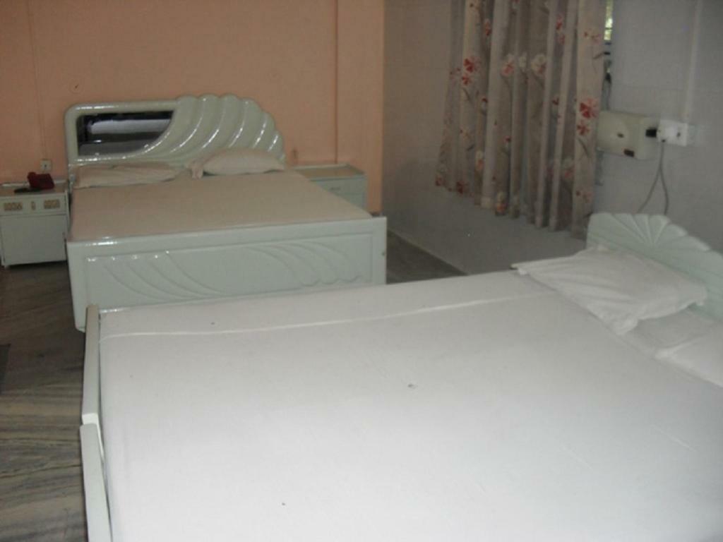 Vpn Hotel Nāgappattinam Kültér fotó